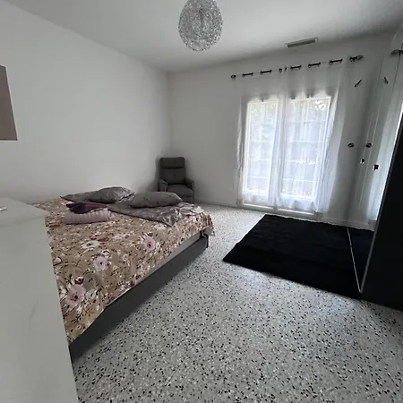 Maison Familiale A * Nimes